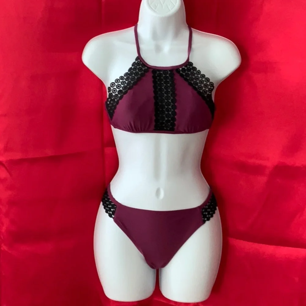 Swimsuit - Picture 1 of 4